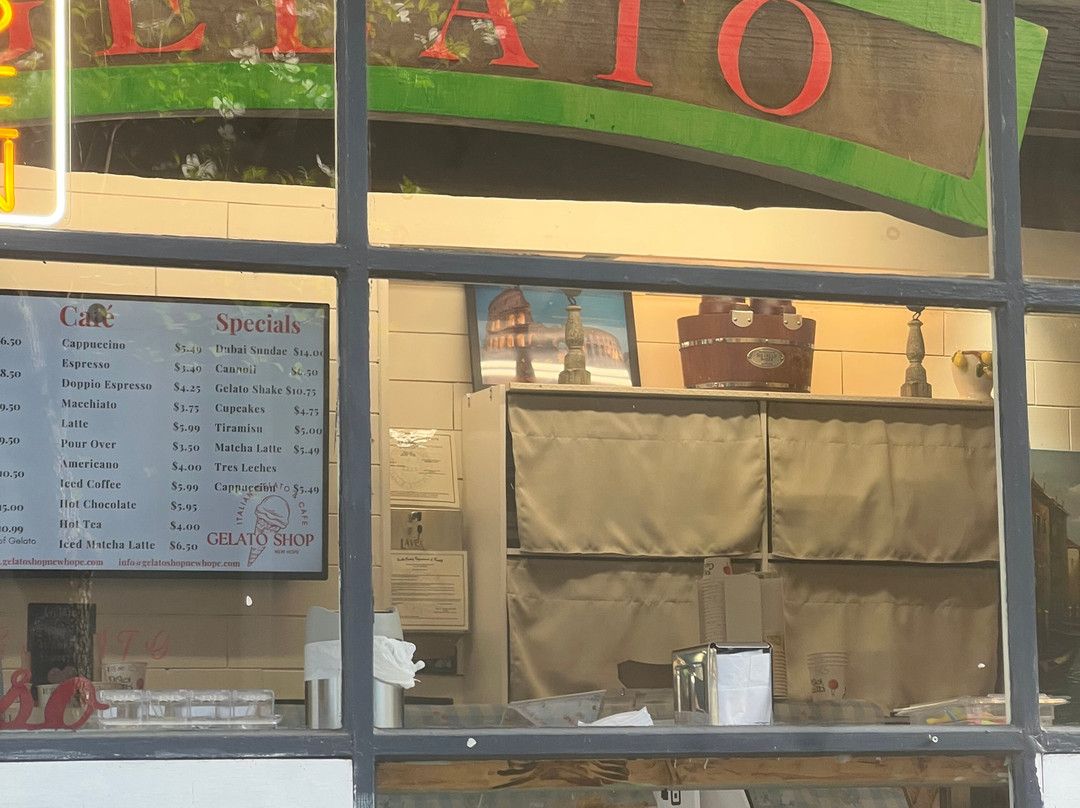 Gelato Shop: Italian Gelato & Cafe