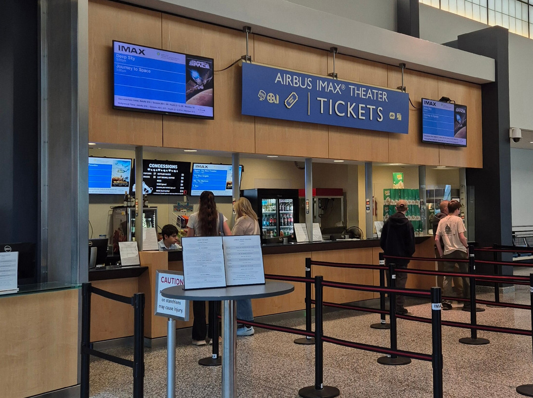 Steven F Udvar-Hazy Center-尚蒂利必去景点