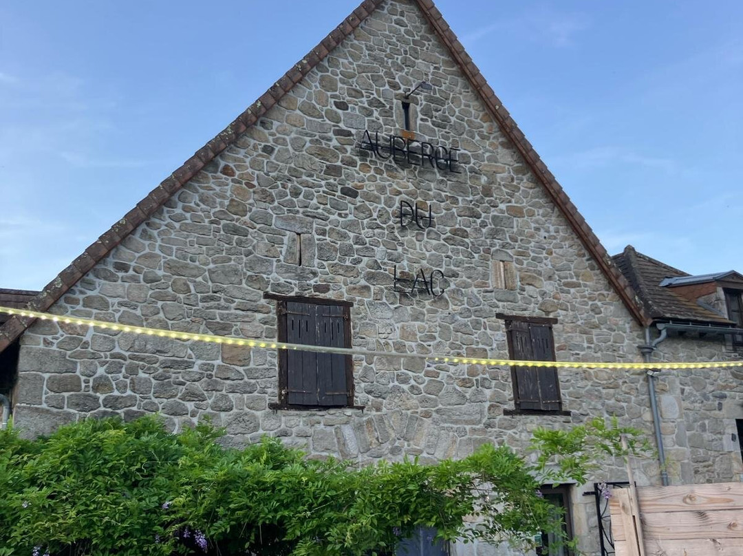 Logis Du Lac Madic主图