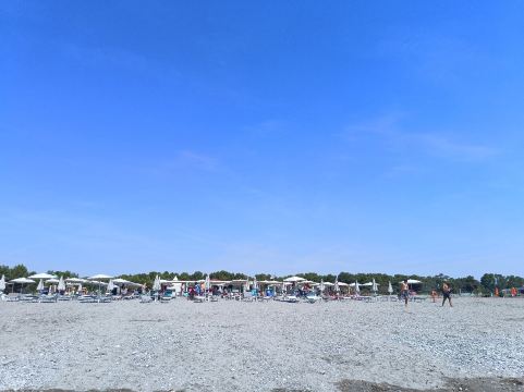 锡拉度假村-旅行者