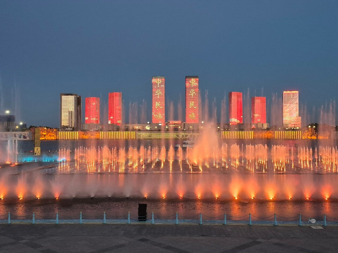 康巴什旅游区-鄂尔多斯市必去景点