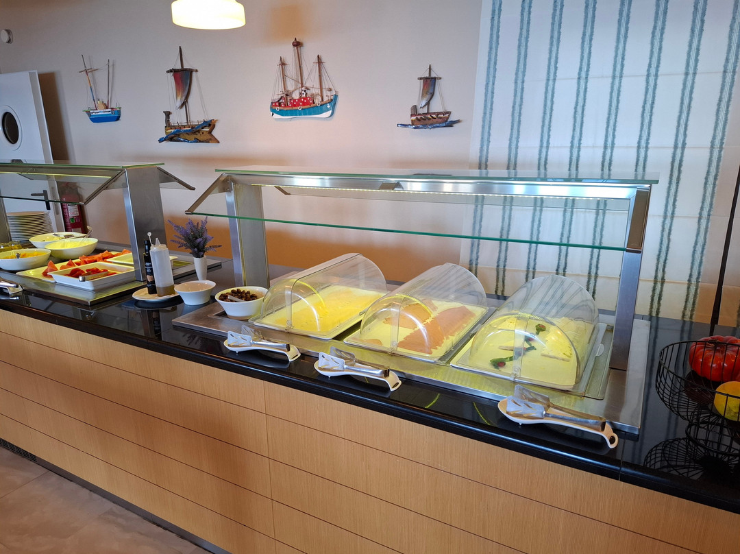 Hotel Porto Plaza Beach Resort主图