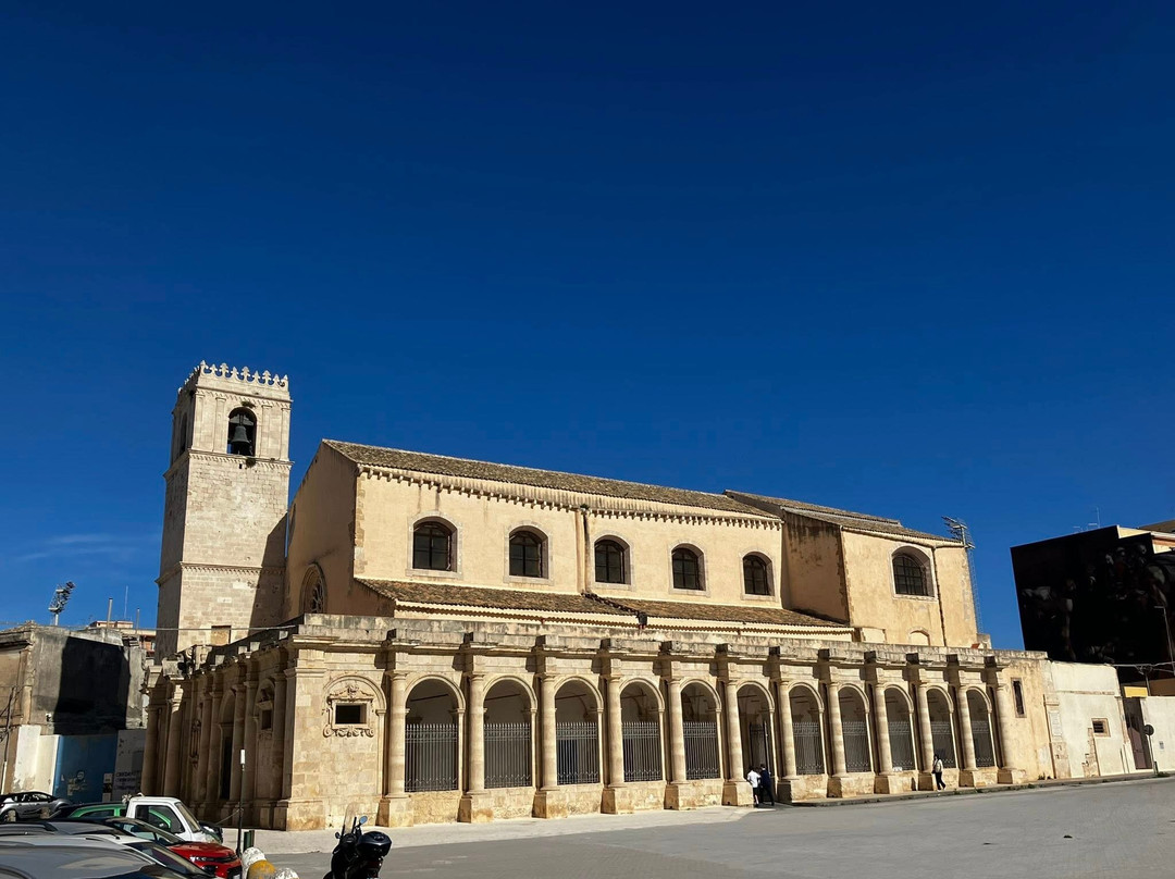 Basilica Santa Lucia al Sepolcro-锡拉库扎必去景点