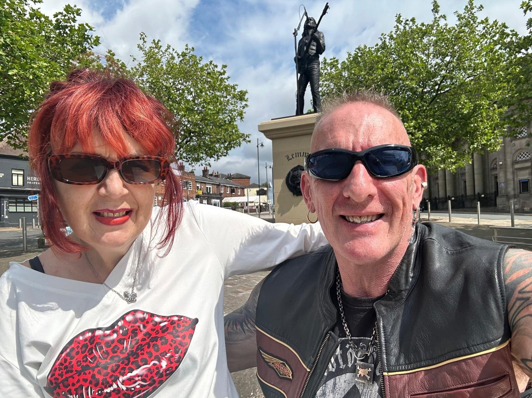 Lemmy Statue
