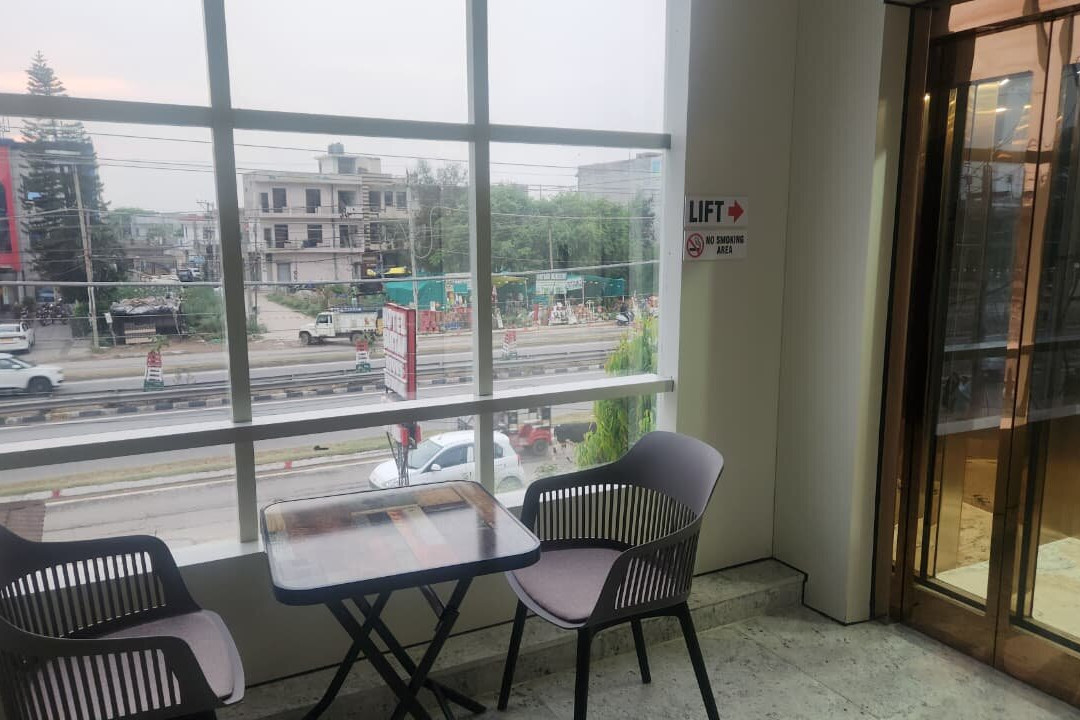 Hotel Sartaj主图