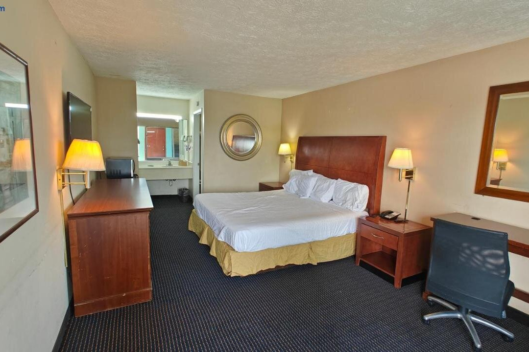 Travelodge by Wyndham Richmond Kentucky
