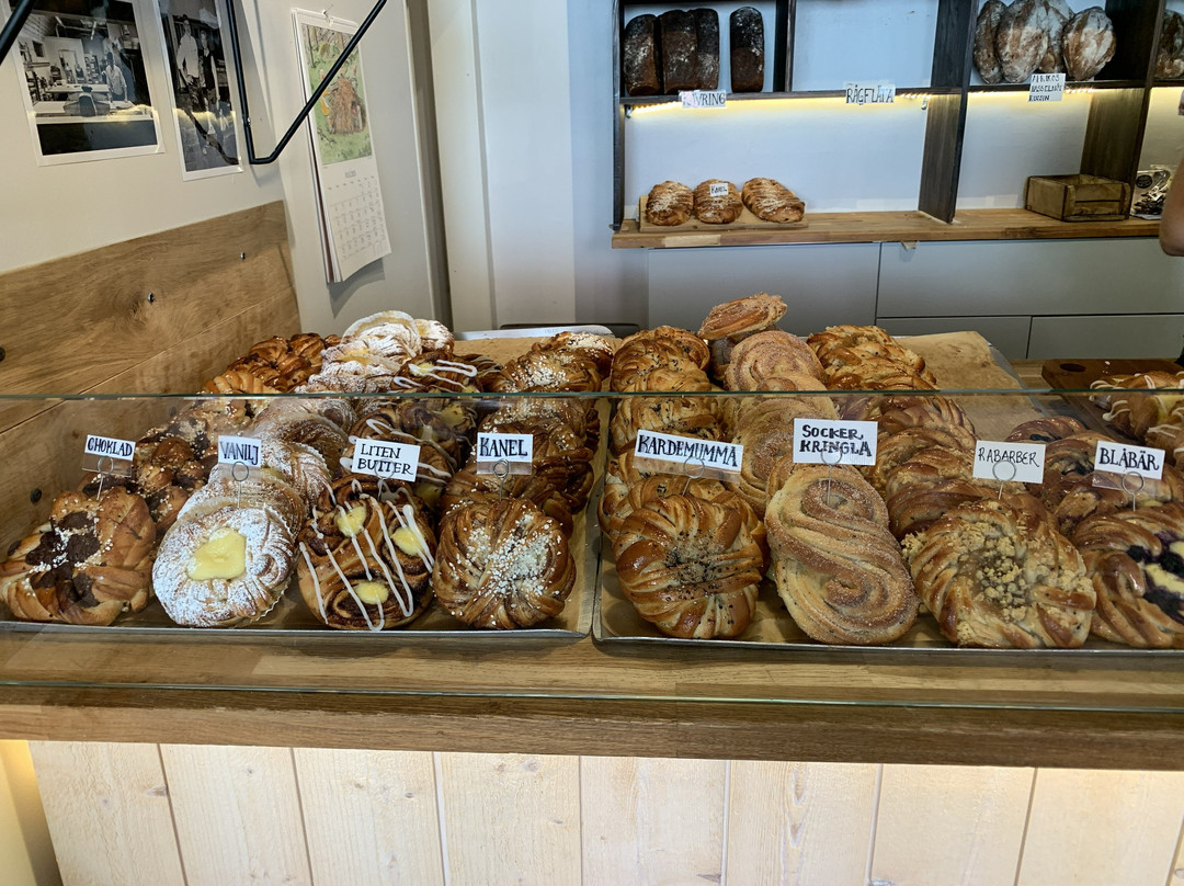 Pelle Och Maries Brödbutik