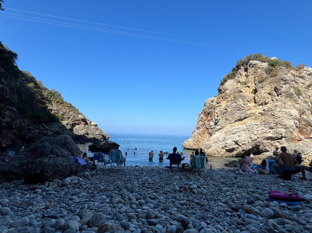 Foneas Beach-Kardamyli必去景点