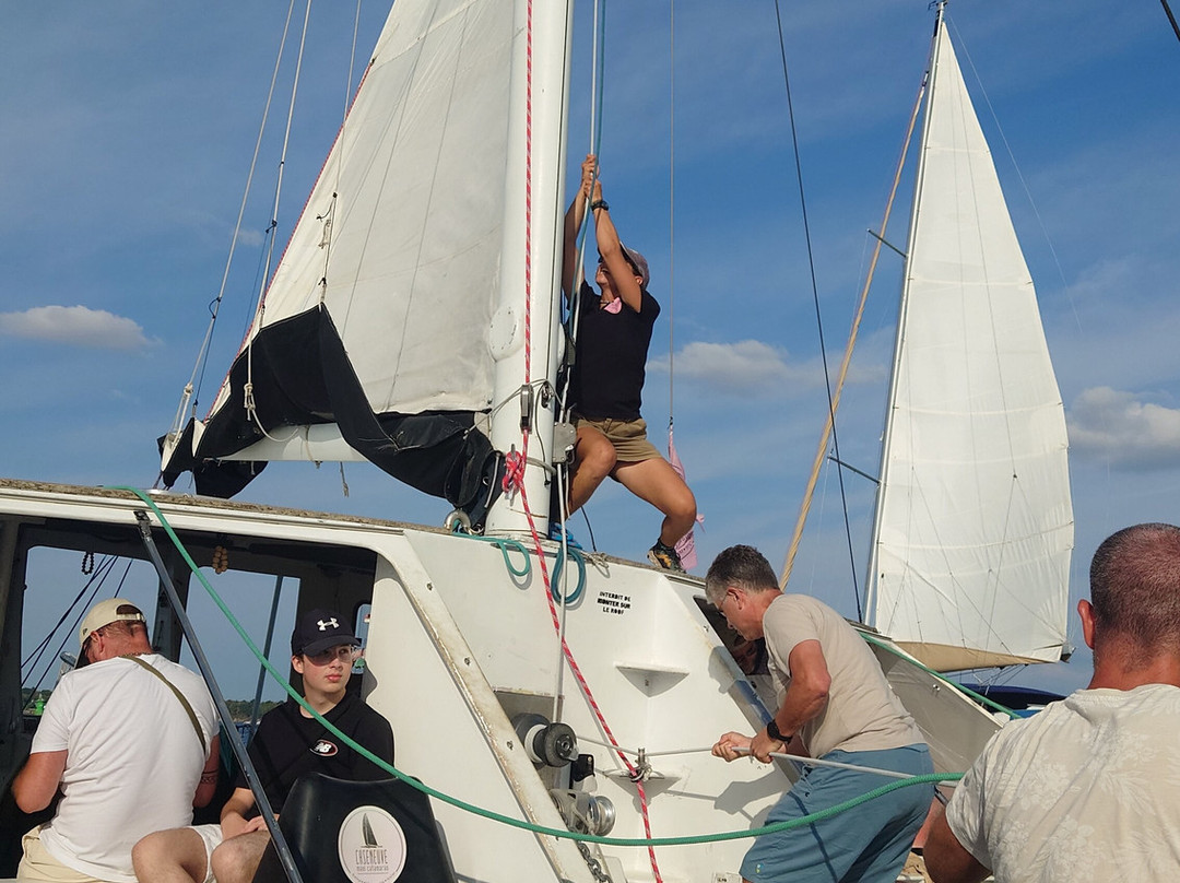Caseneuve Maxi Catamaran-La Foret-Fouesnant必去景点
