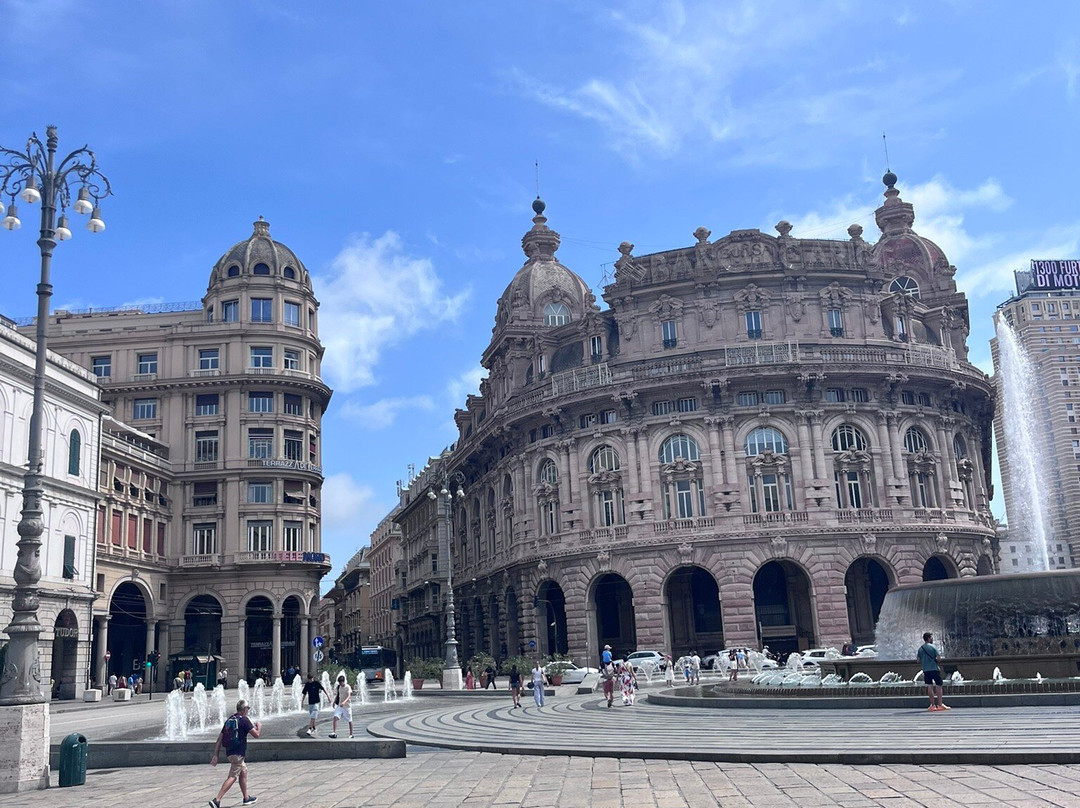 Piazza Raffaele De Ferrari-热那亚必去景点