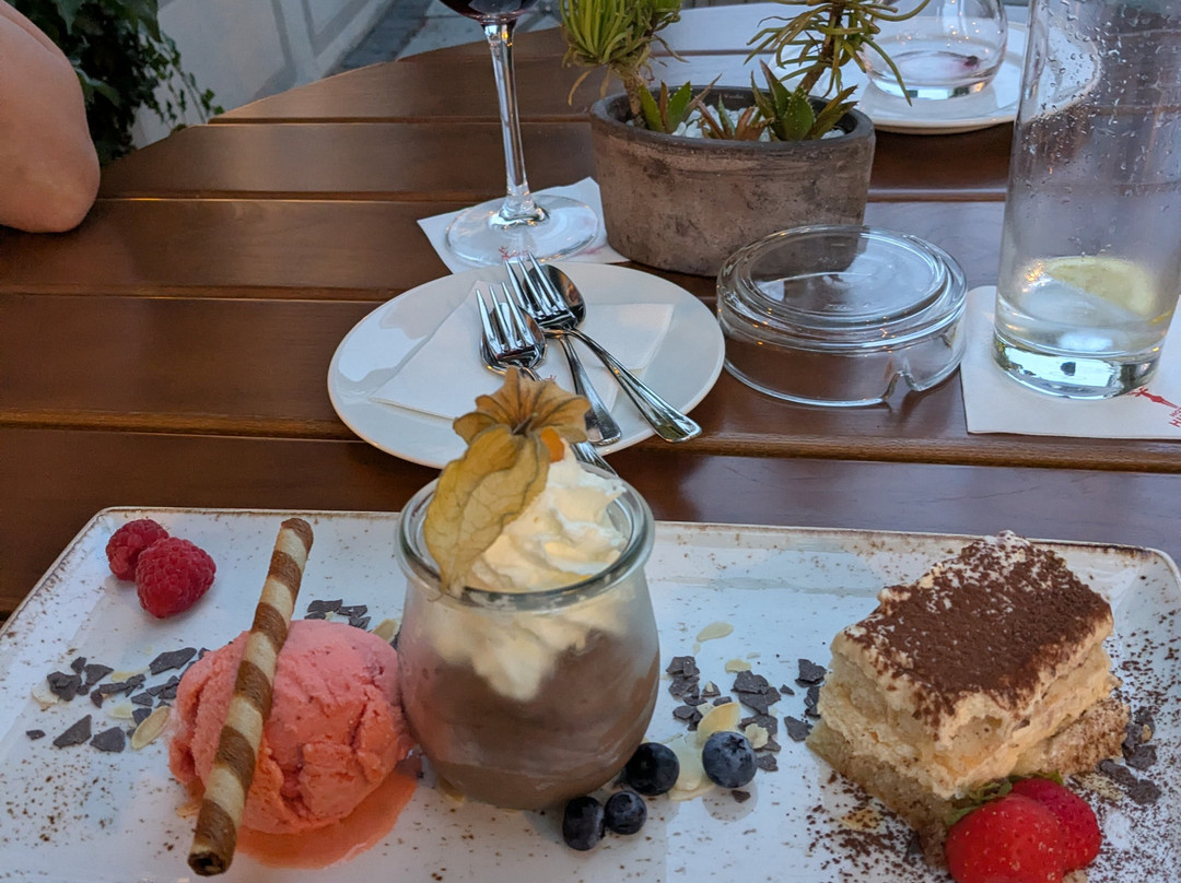 赫希酒店主图