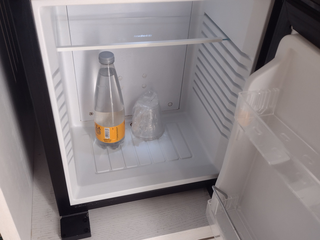 劳埃德拜亚酒店主图