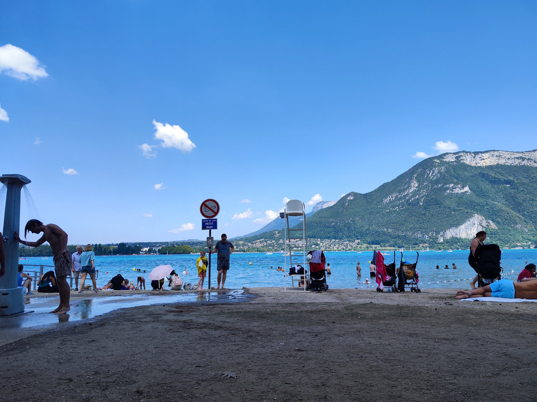 Plage Des Marquisats-安纳西必去景点