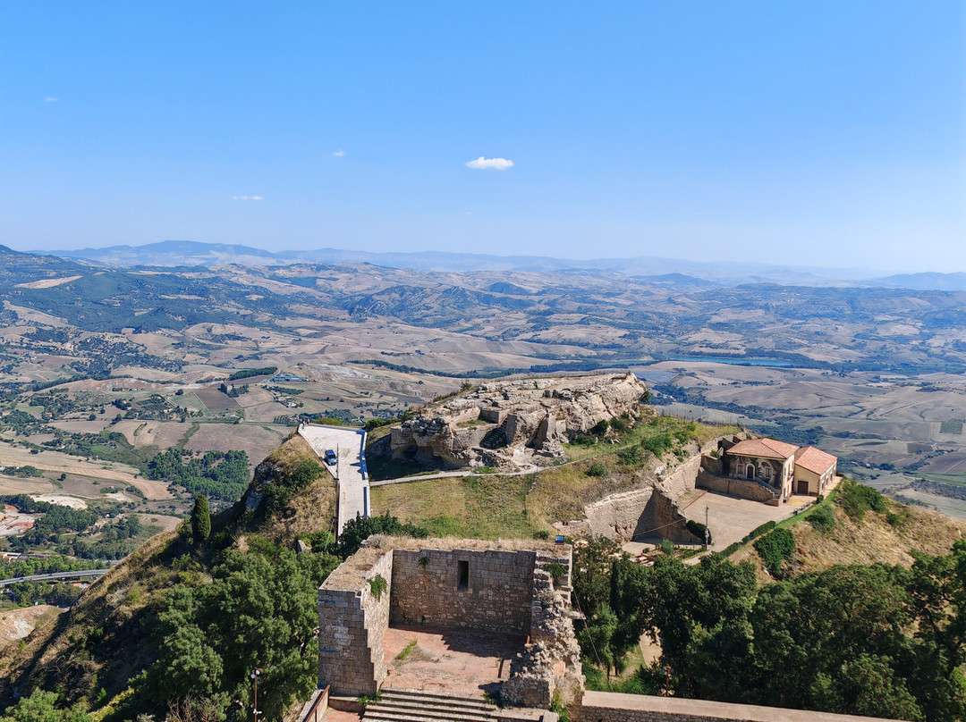 Castello di Lombardia-Enna必去景点