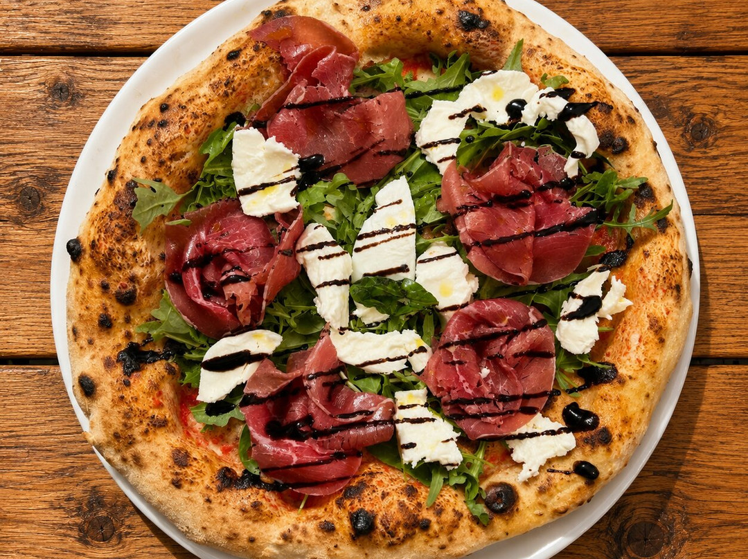 Azura restaurant pizzeria
