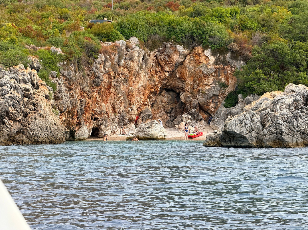 Himara Beach Hopping Tours-Himare必去景点