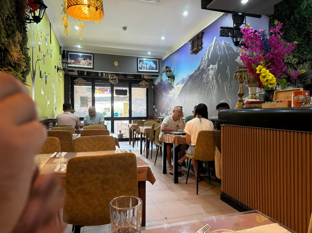Momos Hub Restro And Bar