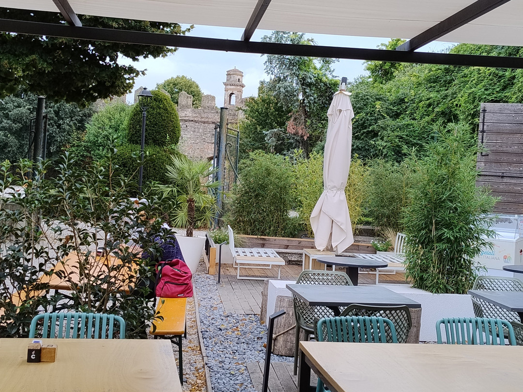 Centolire Garden
