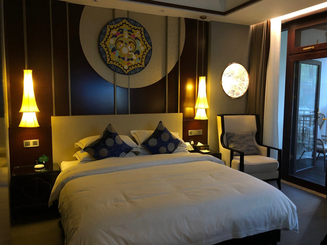 梵净山栖溪度假酒店主图