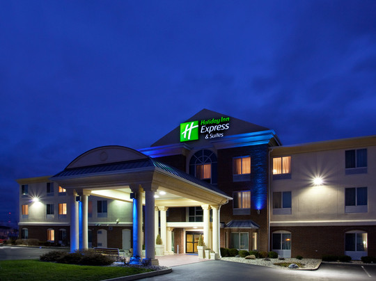 Holiday Inn Express & Suites Cincinnati-Blue Ash by IHG主图