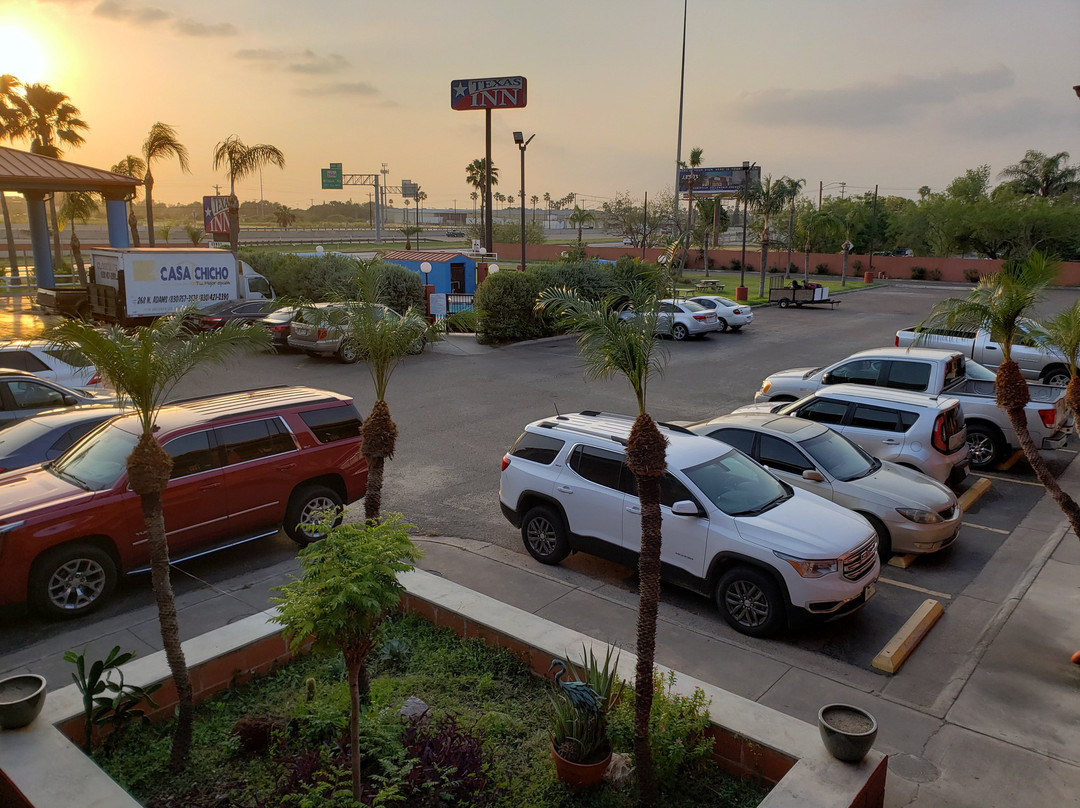 Raymondville酒店住宿-Texas Inn