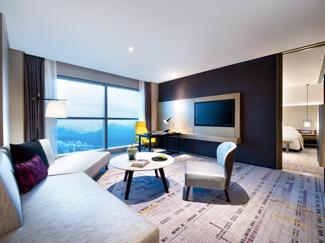 东岭皇冠假日酒店主图