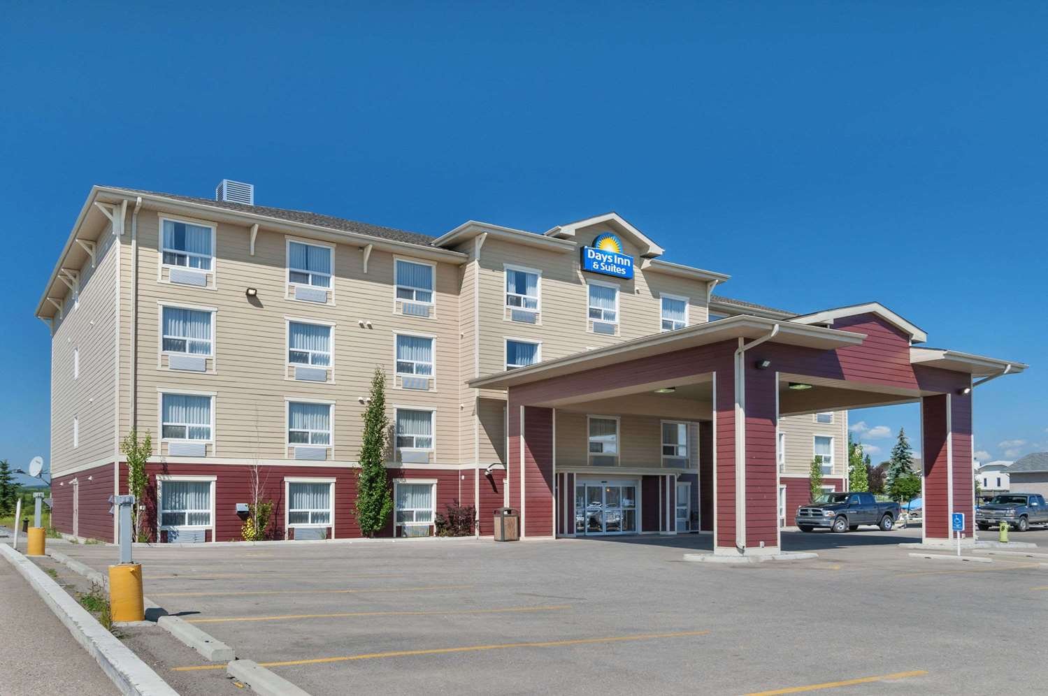 Days Inn & Suites by Wyndham Cochrane-官方
