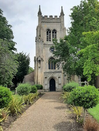 St Mary's Church with St Benedict景点图片