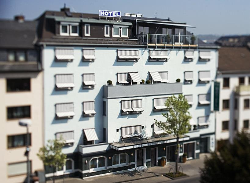 卡拉蒙拓普酒店主图