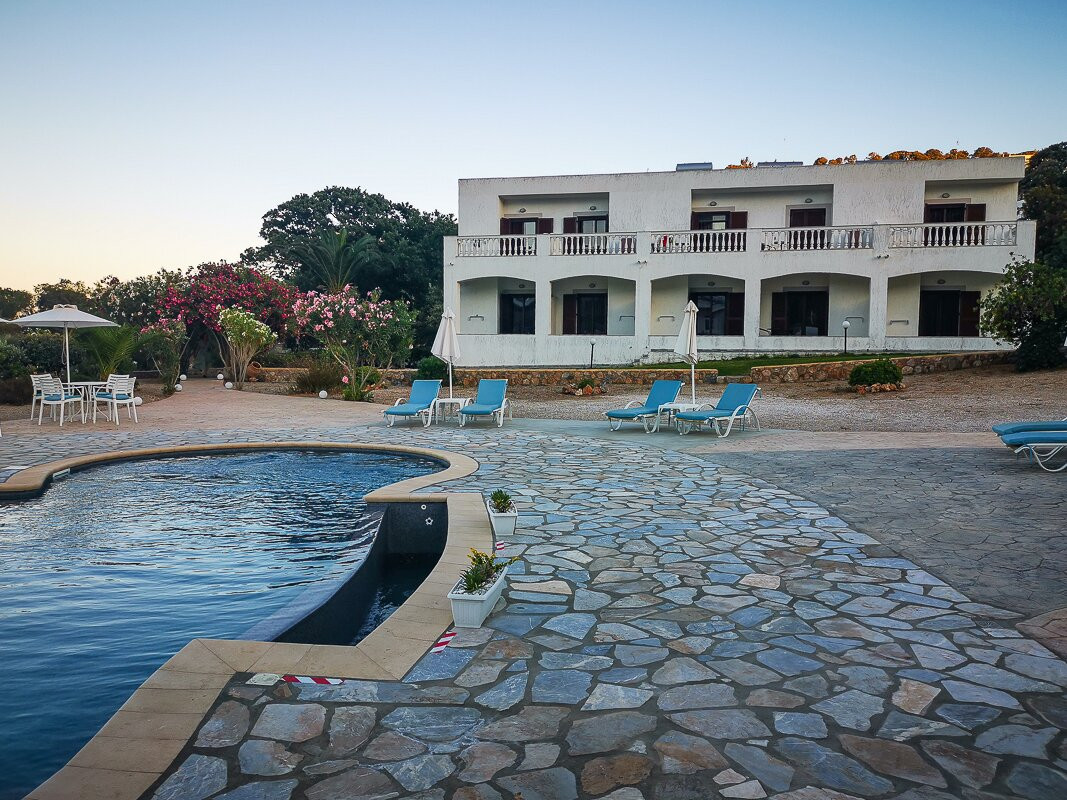 Tony's Beach Hotel主图