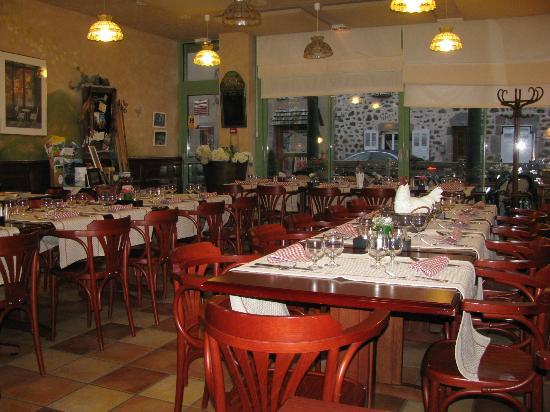 Logis Hôtel le Relais des Remparts-餐饮