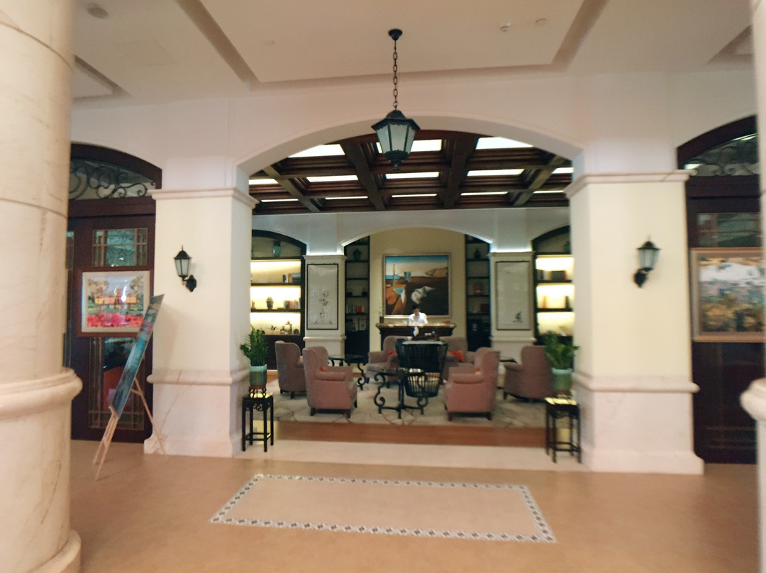 招商卡达凯斯美伦山庄主图