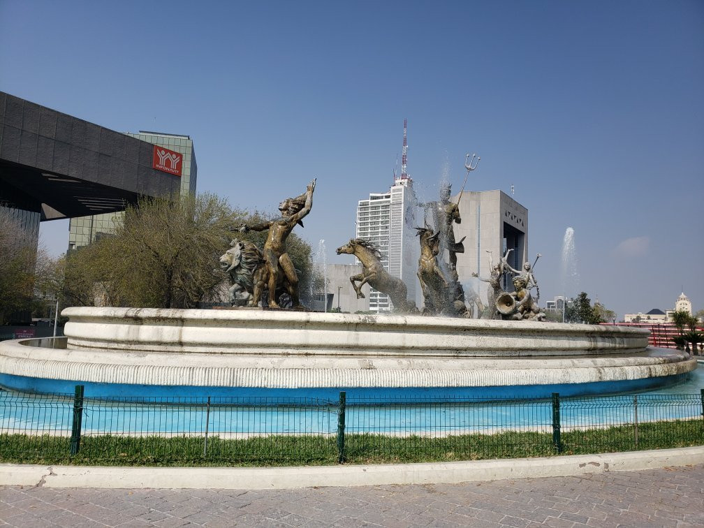 Fuente de la Vida o Neptuno景点图片