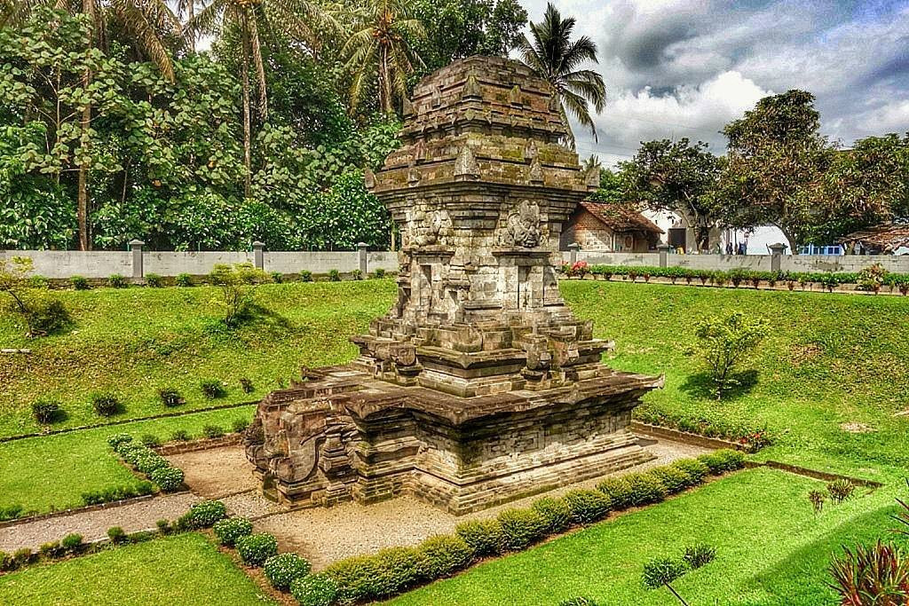 Candi Sawentar景点图片
