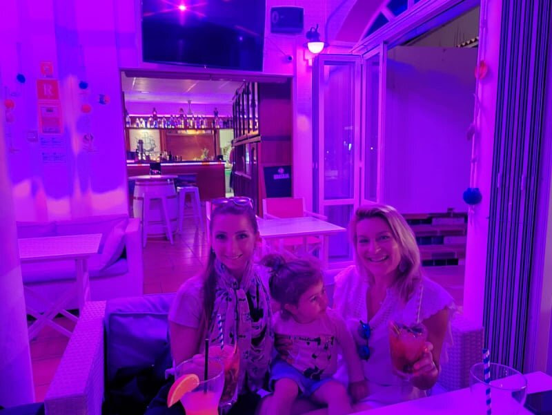 Marina Lounge
