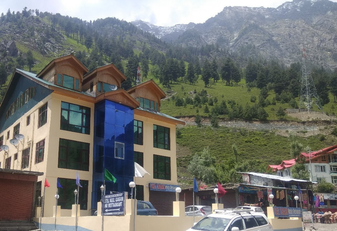 Hotel Neel Gagan主图