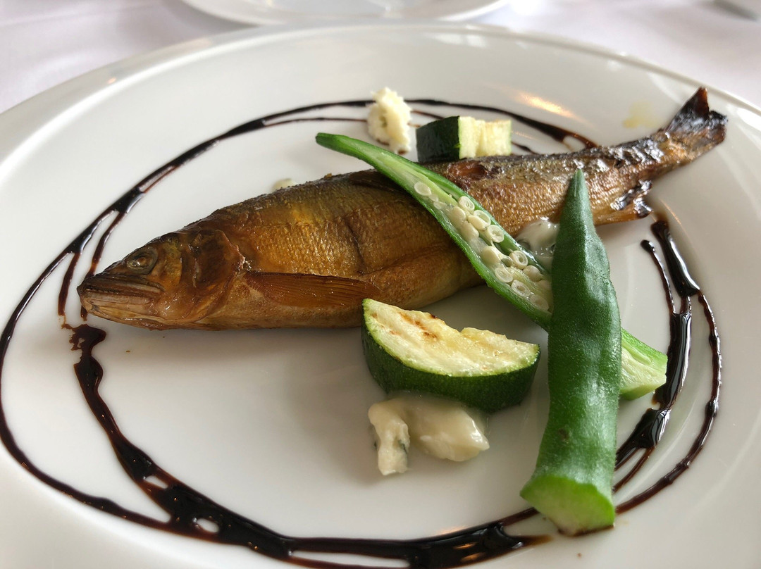 叶山町餐馆和美食-Restaurant La Marée