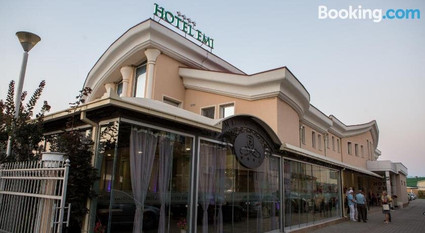 Hotel Emi主图