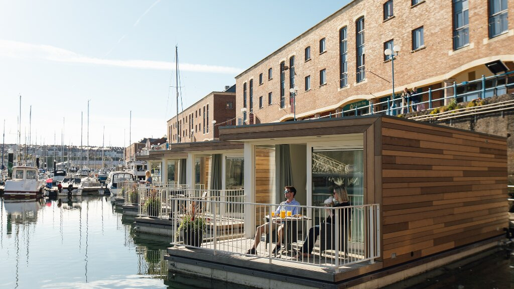Floatels by Tŷ Milford Waterfront