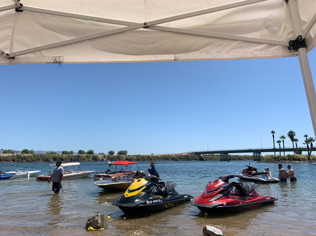 Dave’s Jet Ski Rentals-Bullhead City必去景点
