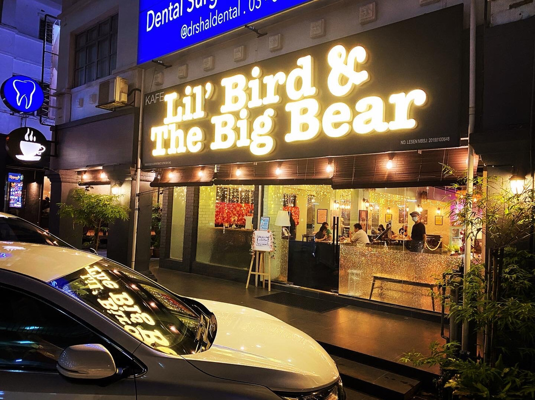 Lil' Bird & The Big Bear