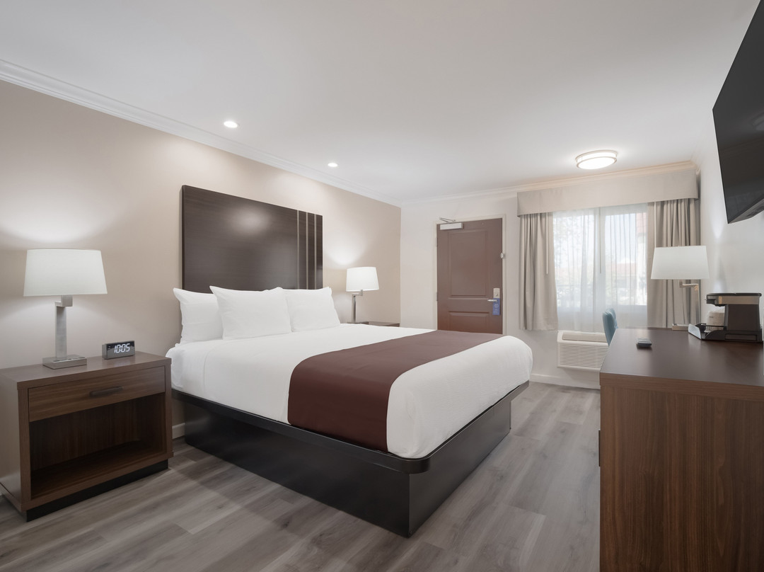 阿普兰套房酒店主图