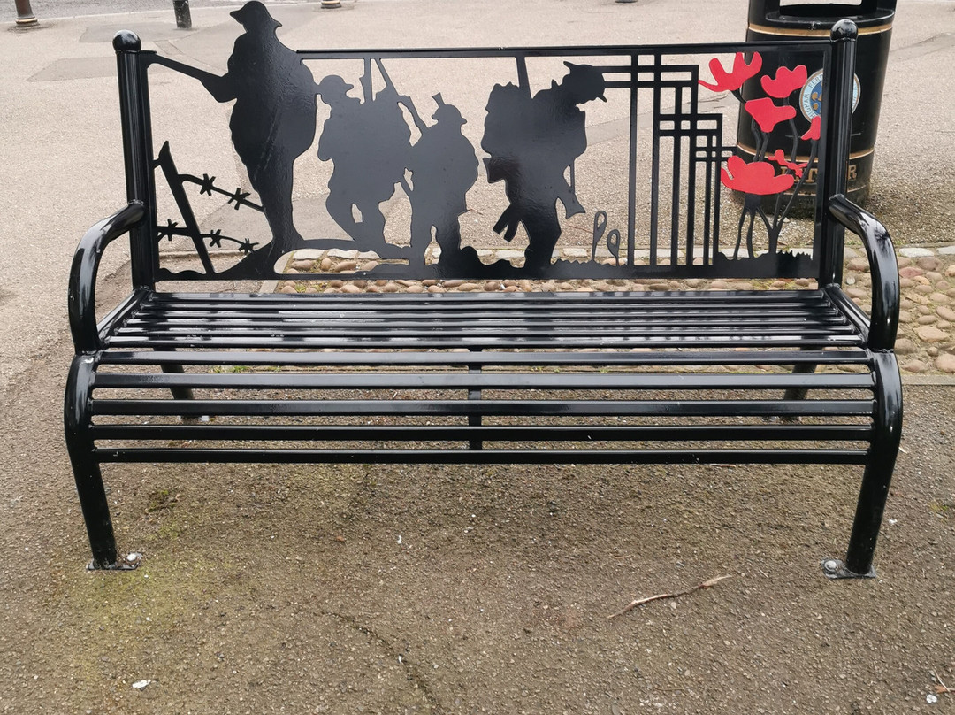 Higham Ferriers War Memorial景点图片