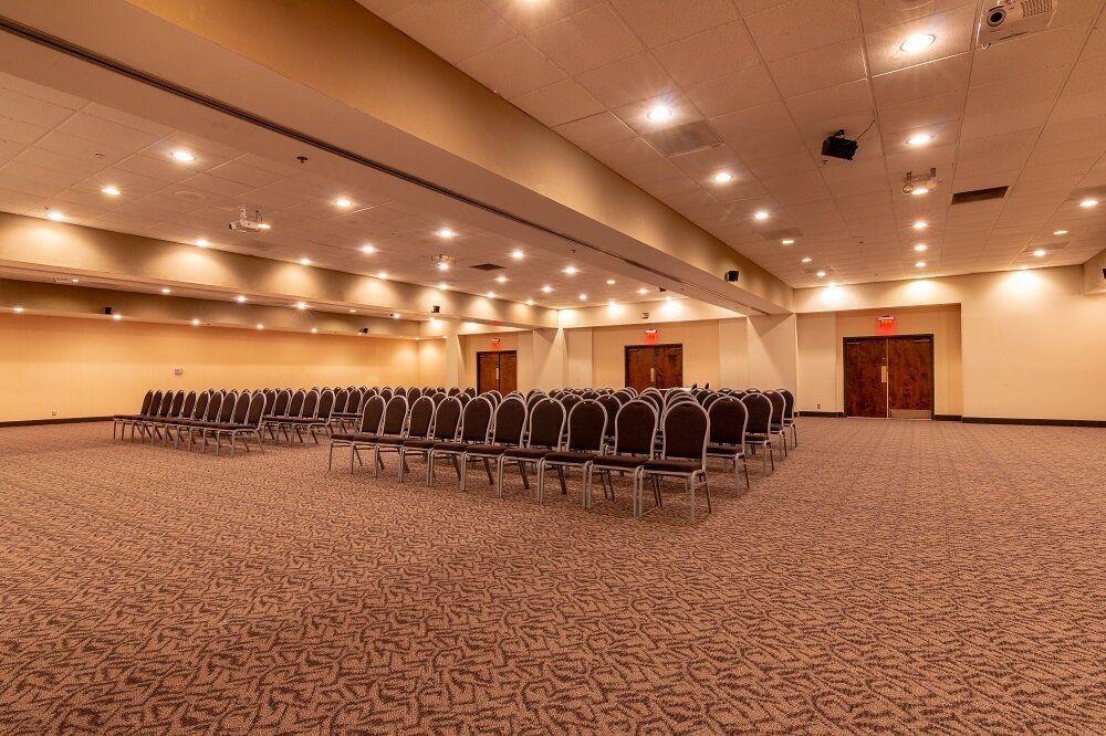 Windemere Hotel & Conference Center主图