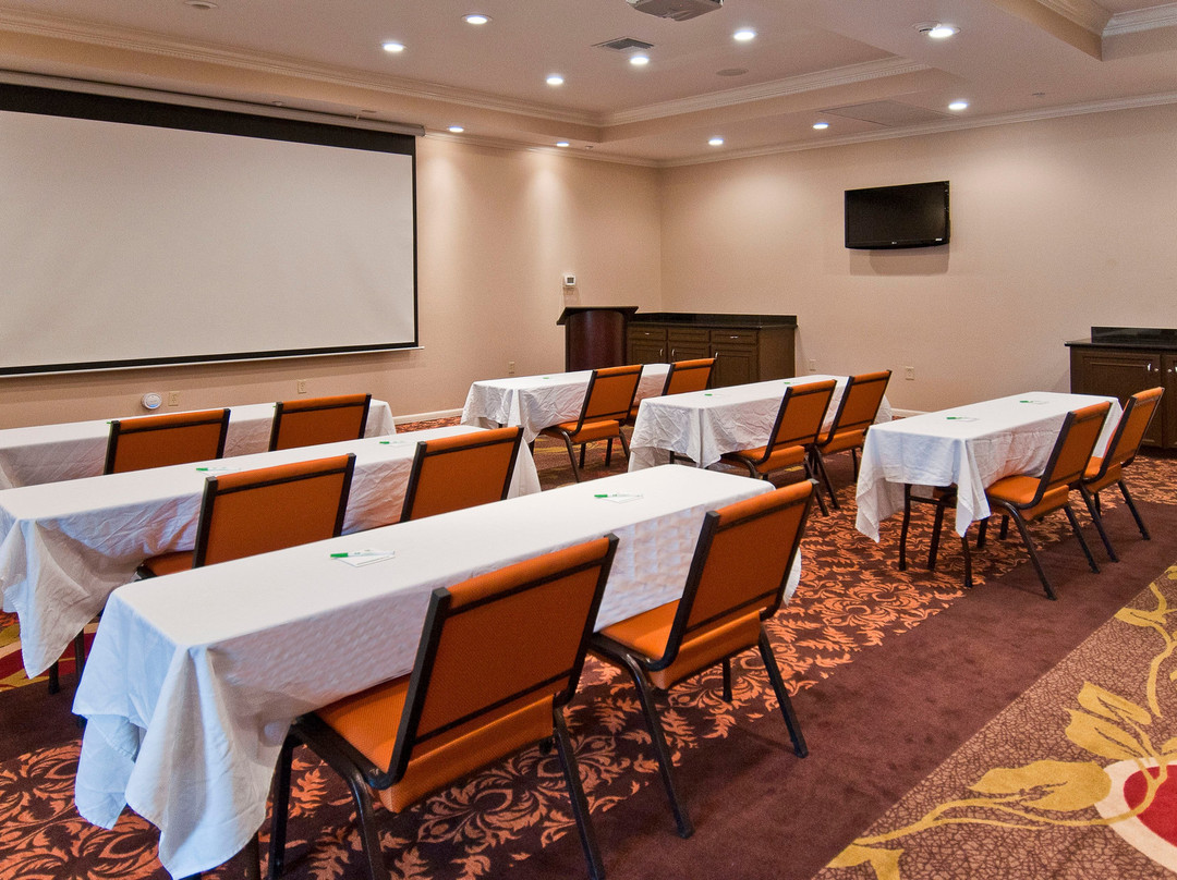 Wyndham Lake Charles Casino Area主图