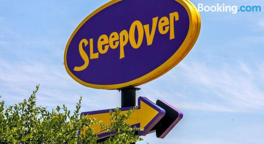 SleepOver Kruger Gate主图