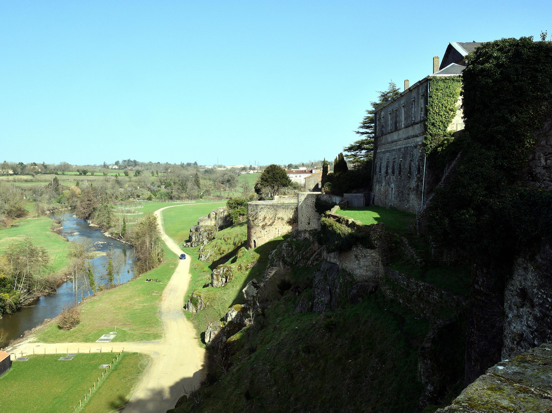 Les remparts de Parthenay景点图片