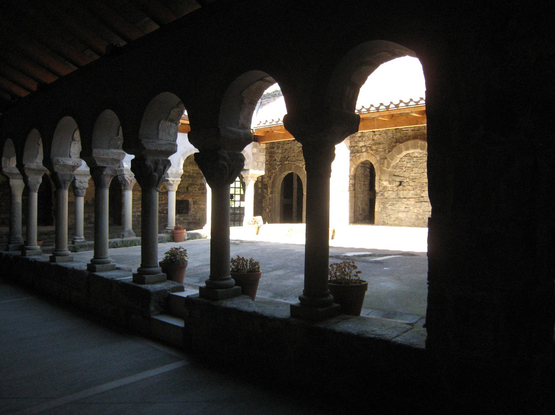 Monestir De Sant Pere De Casserres景点图片