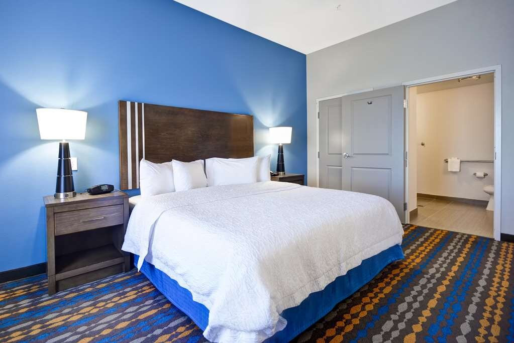 Hampton Inn Kenedy主图