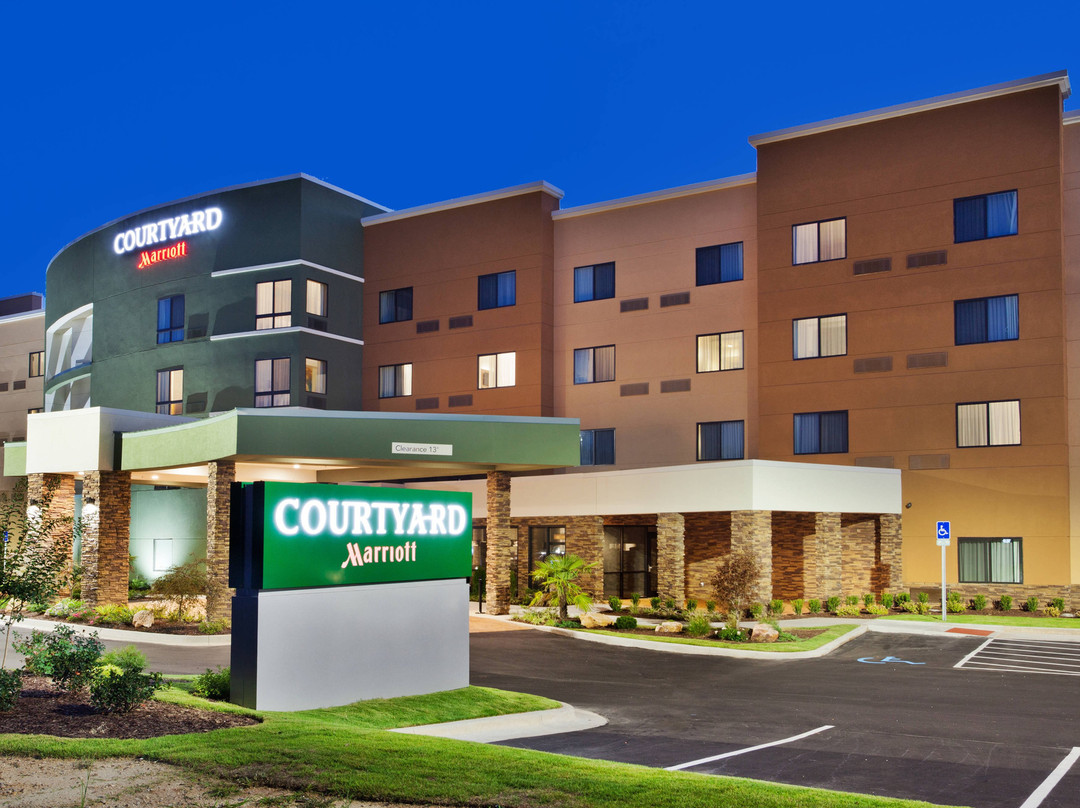 Courtyard by Marriott Auburn主图